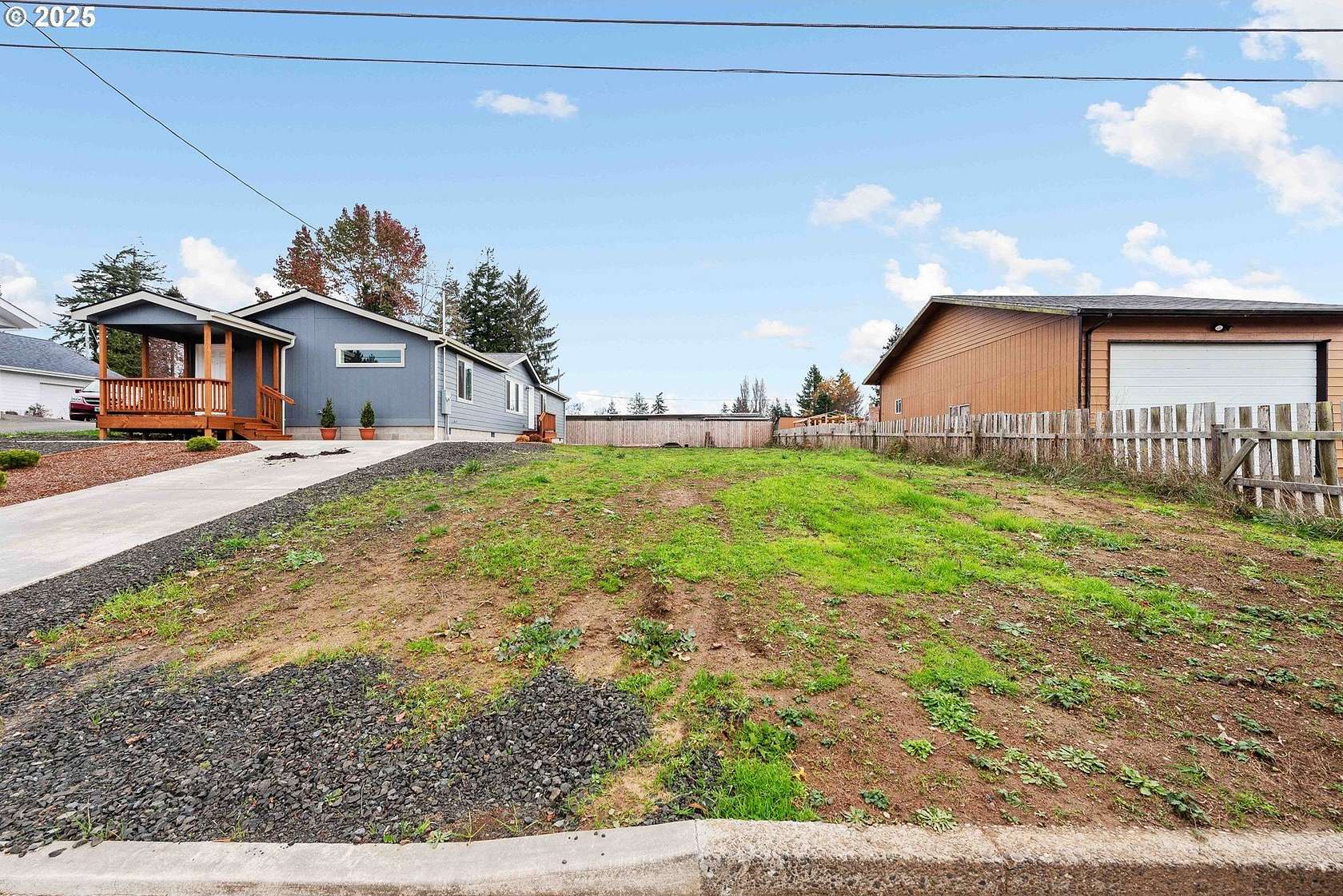 0.09 Acres of Residential Land for Sale in Coos Bay, Oregon