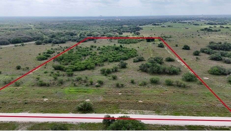 11 Acres of Recreational & Residential Land for Sale in Refugio, Texas