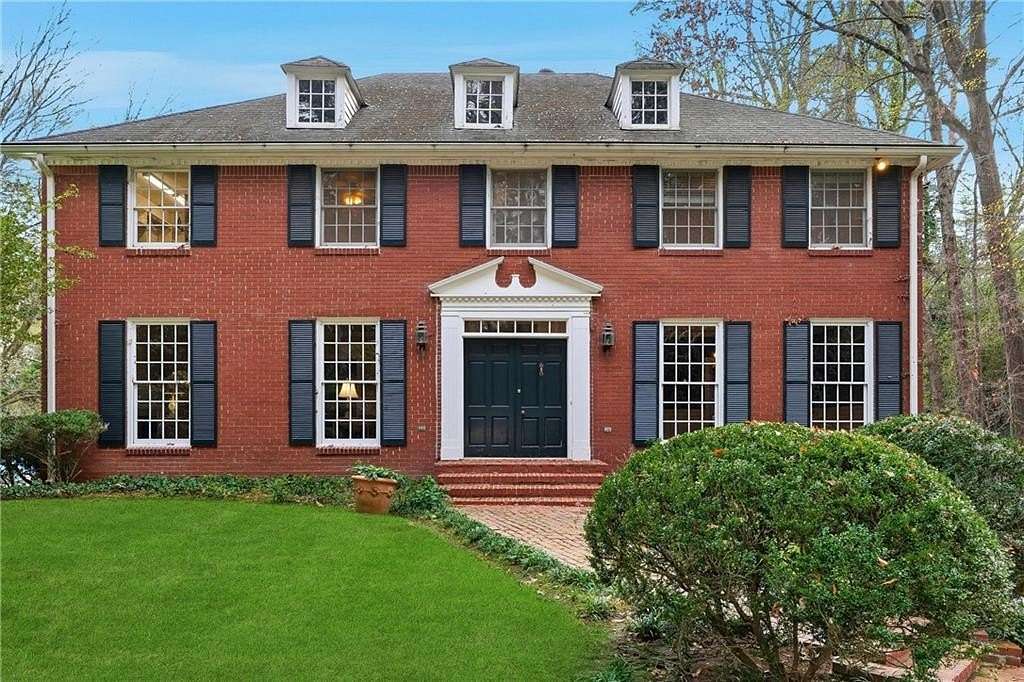 1.66 Acres of Land with Home for Sale in Atlanta, Georgia