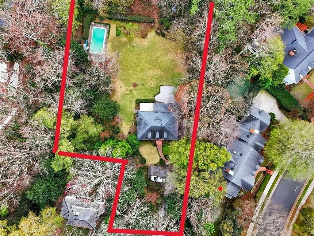 1.66 Acres of Land with Home for Sale in Atlanta, Georgia