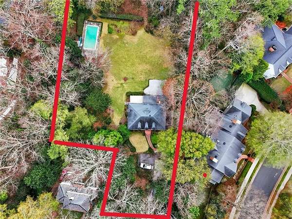 1.66 Acres of Land with Home for Sale in Atlanta, Georgia