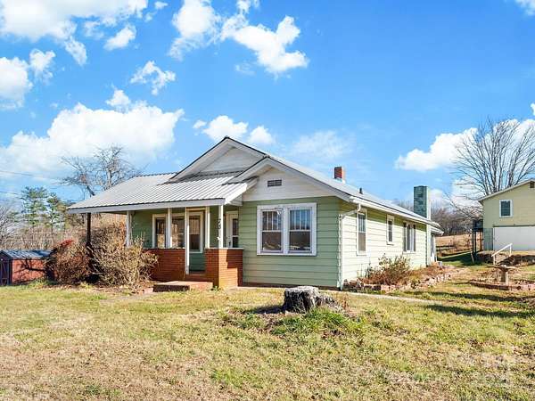 1.57 Acres of Residential Land with Home for Sale in Candler, North Carolina