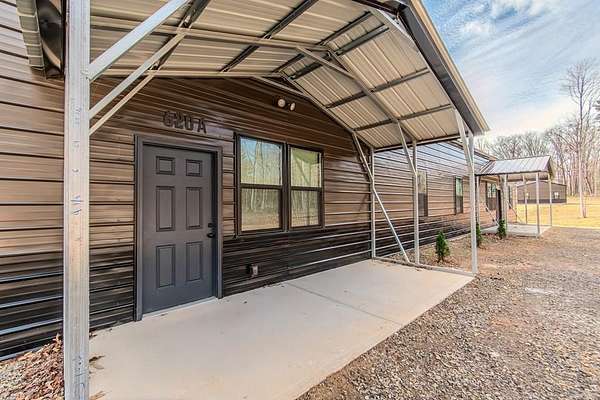 7.52 Acres of Residential Land with Home for Lease in Epworth, Georgia