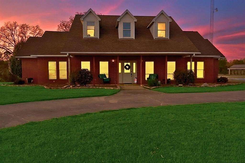 10 Acres of Land with Home for Sale in Mineola, Texas