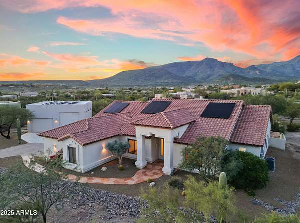 2 Acres of Residential Land with Home for Sale in Cave Creek, Arizona