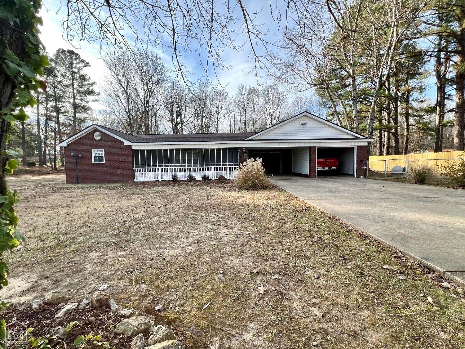 1.77 Acres of Residential Land with Home for Sale in Jonesboro, Arkansas