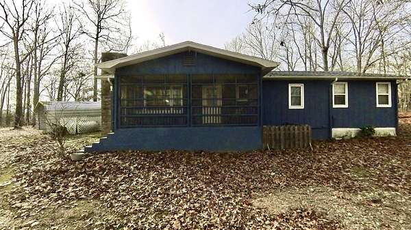 4.9 Acres of Residential Land with Home for Sale in Mountain View, Missouri