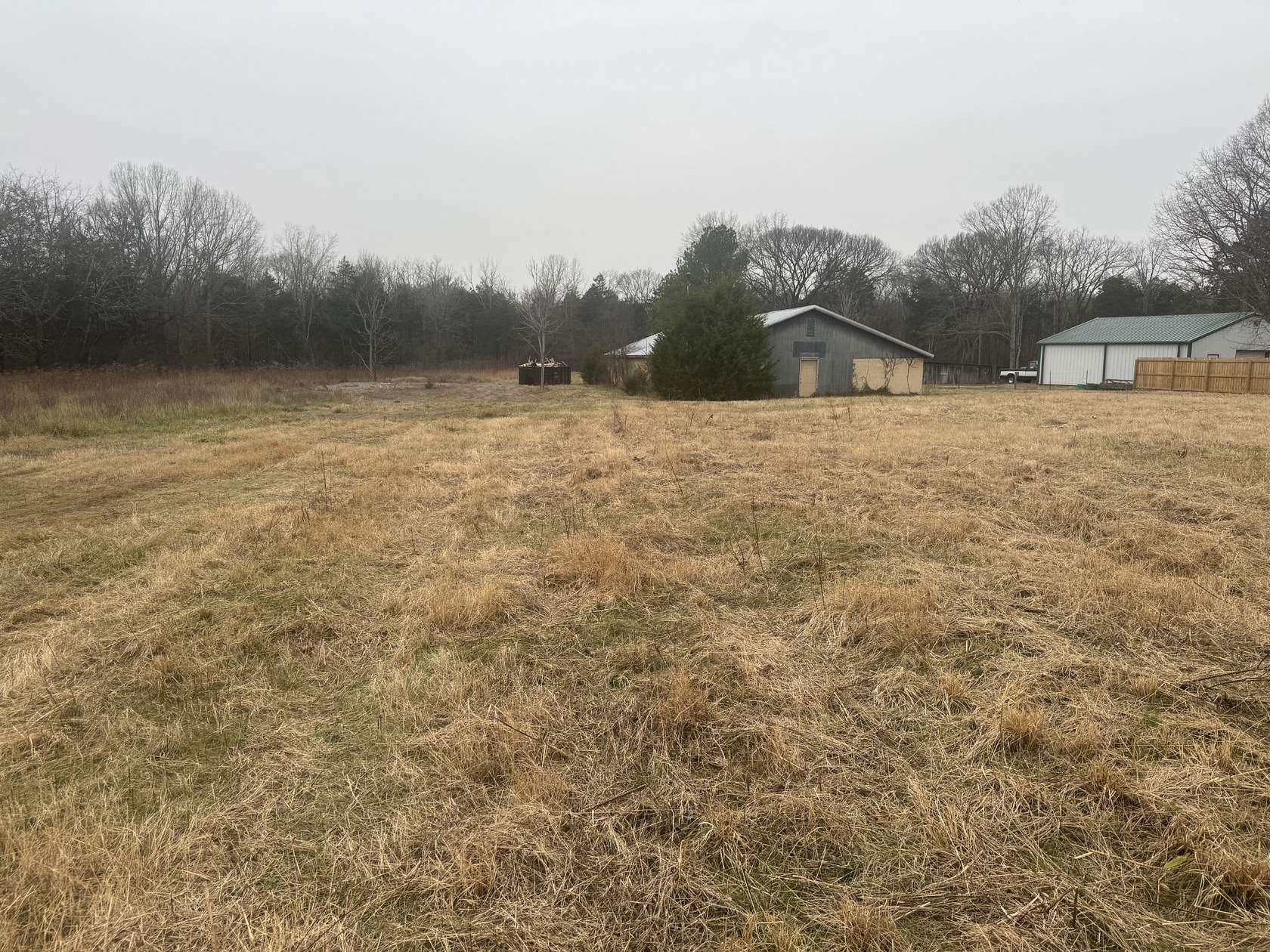 1.76 Acres of Improved Commercial Land for Sale in Columbia, Tennessee
