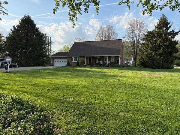 11.8 Acres of Land with Home for Sale in Chillicothe, Ohio