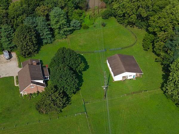 11.8 Acres of Land with Home for Sale in Chillicothe, Ohio
