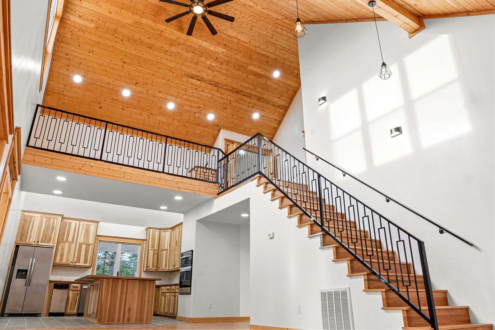 7 Acres of Residential Land with Home for Sale in Bath Springs, Tennessee