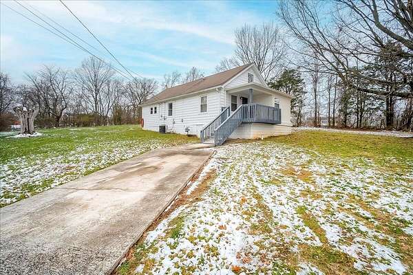 1.6 Acres of Residential Land with Home for Sale in Frankfort, Kentucky
