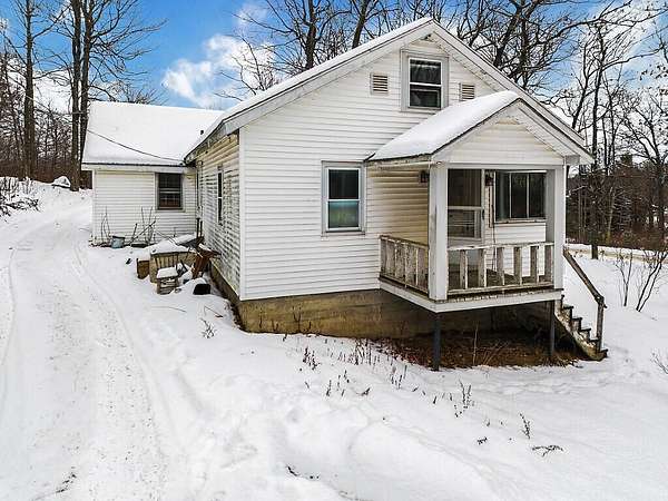 2.23 Acres of Residential Land with Home for Sale in Augusta, Maine