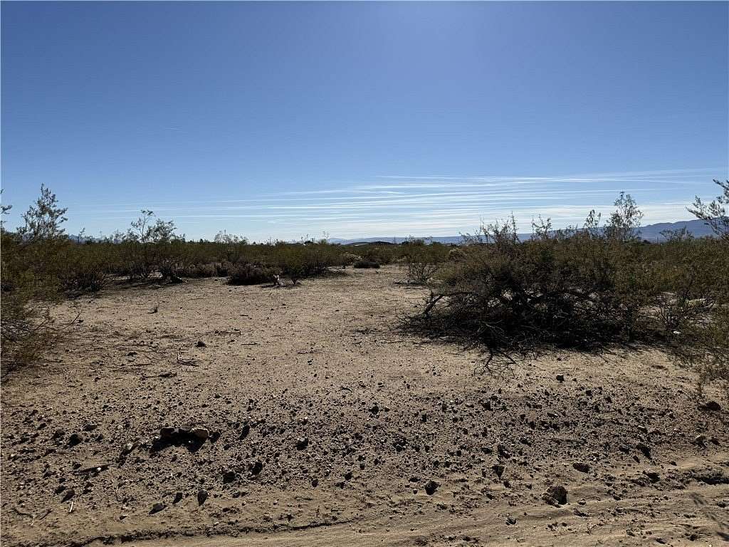 5 Acres of Residential Land for Sale in Golden Valley, Arizona