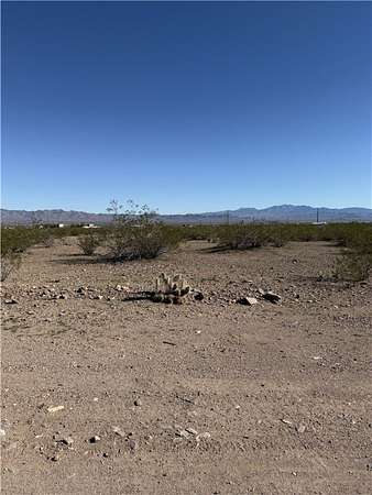 2.35 Acres of Residential Land for Sale in Golden Valley, Arizona