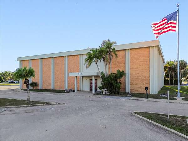 2 Acres of Improved Commercial Land for Sale in Zephyrhills, Florida