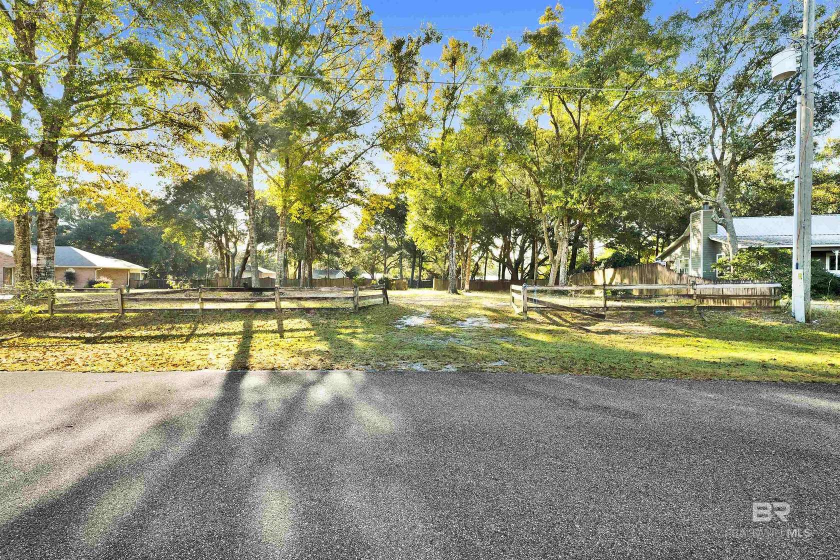 0.85 Acres of Residential Land for Sale in Lillian, Alabama