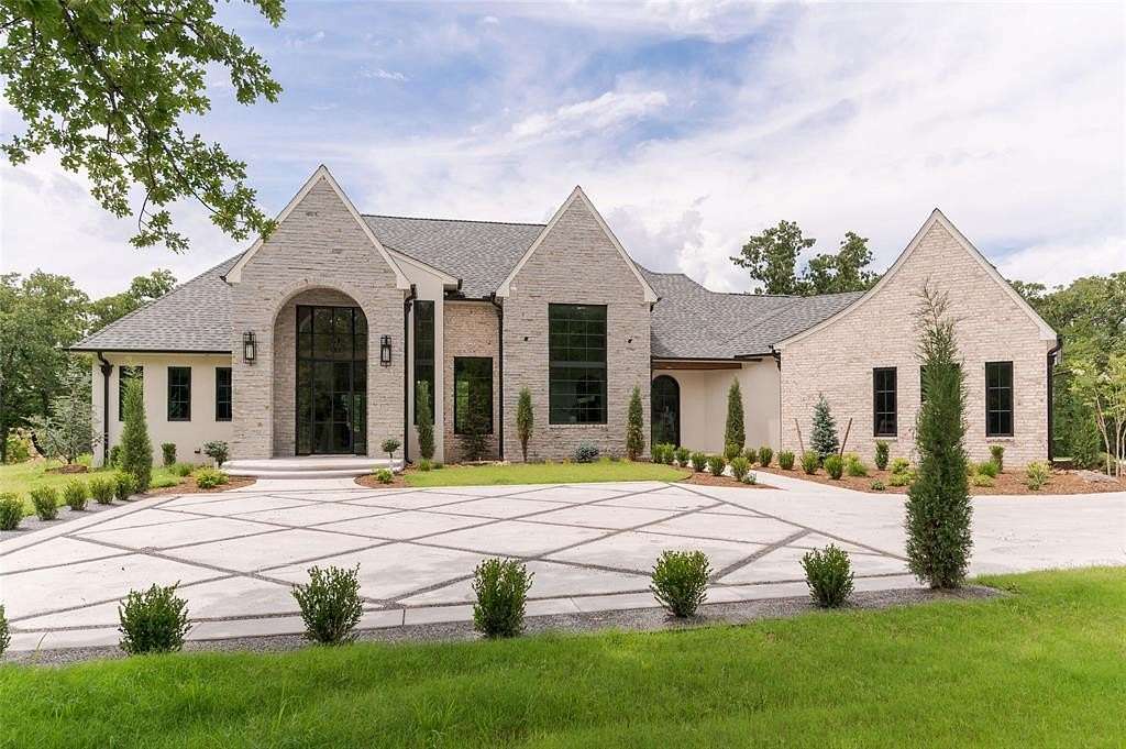 3.57 Acres of Residential Land with Home for Sale in Jones, Oklahoma