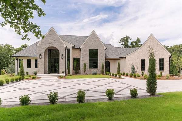 3.57 Acres of Residential Land with Home for Sale in Jones, Oklahoma