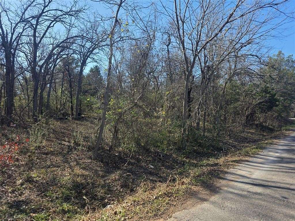 1.27 Acres of Residential Land for Sale in Choctaw, Oklahoma