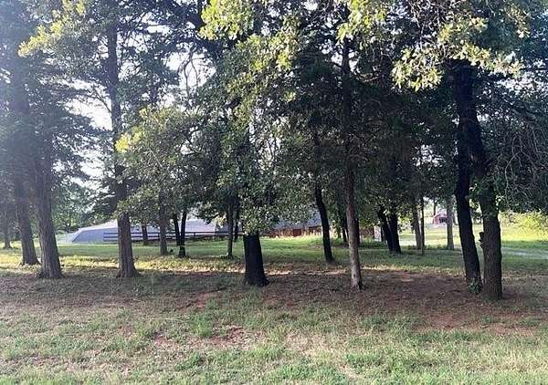 2.29 Acres of Residential Land with Home for Sale in Blanchard, Oklahoma