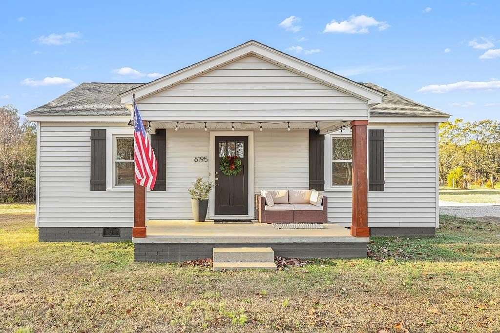 4 Acres of Residential Land with Home for Sale in Honea Path, South Carolina