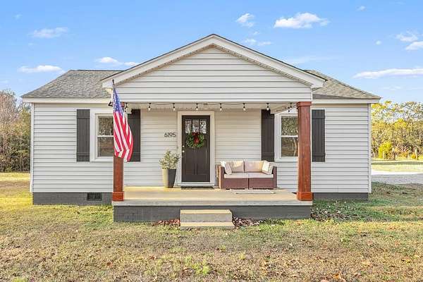 4 Acres of Residential Land with Home for Sale in Honea Path, South Carolina