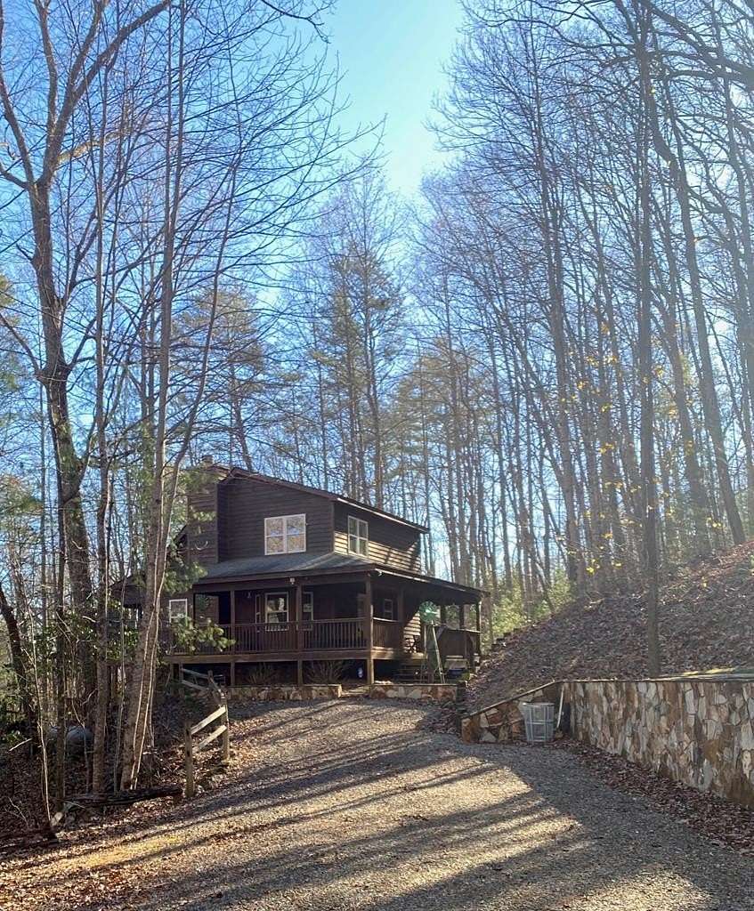 21 Acres of Recreational Land with Home for Sale in Blairsville, Georgia