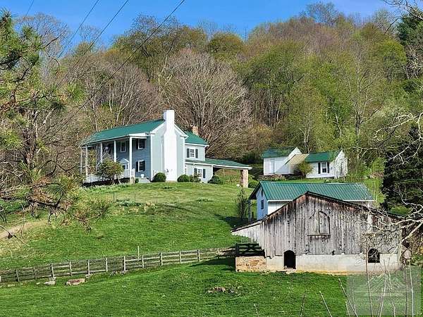 100 Acres of Agricultural Land with Home for Sale in Bluefield, West Virginia