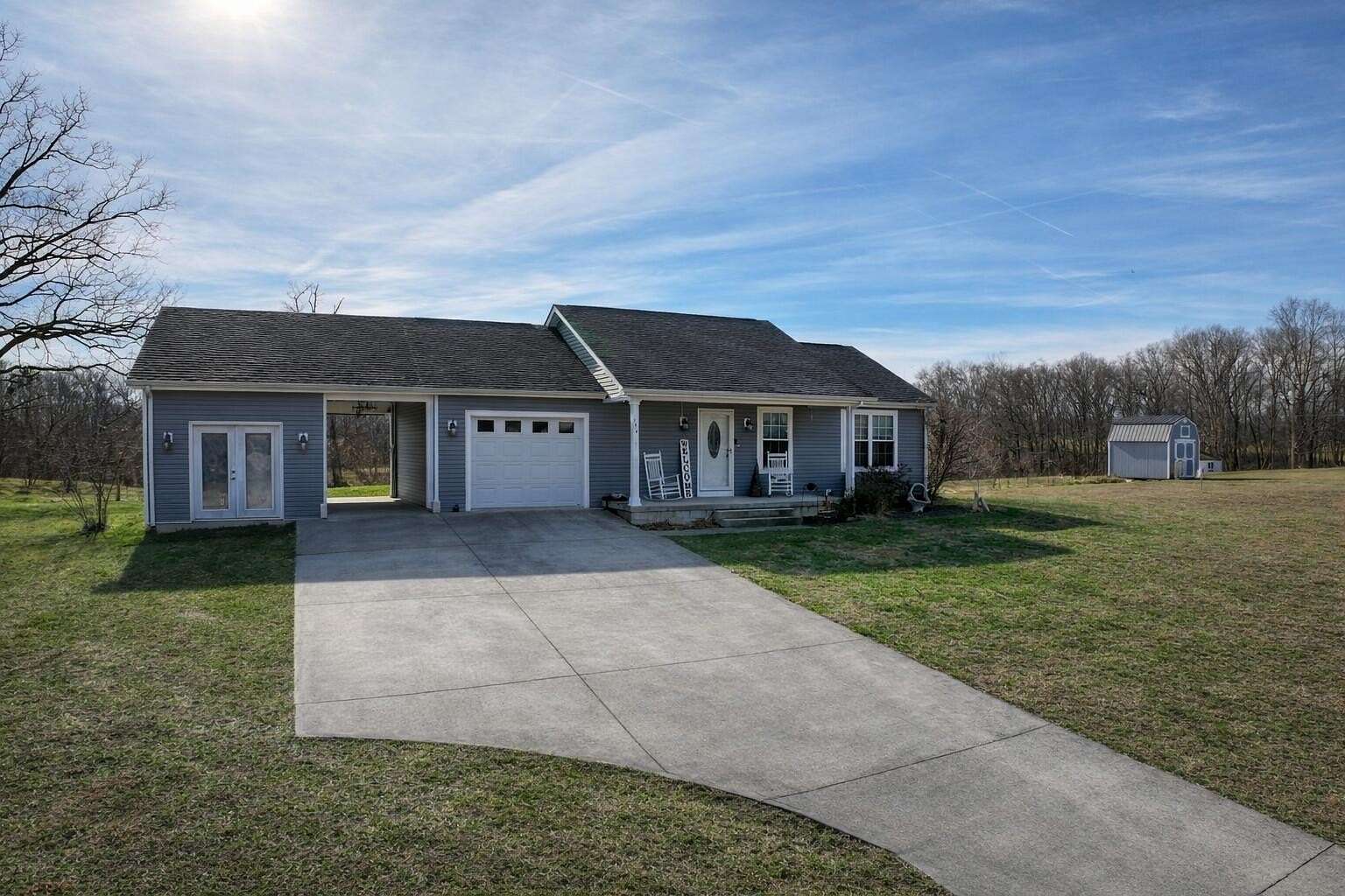 1.59 Acres of Residential Land with Home for Sale in Waco, Kentucky