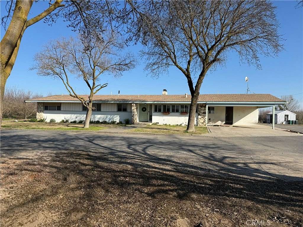 7.86 Acres of Land with Home for Sale in Chowchilla, California