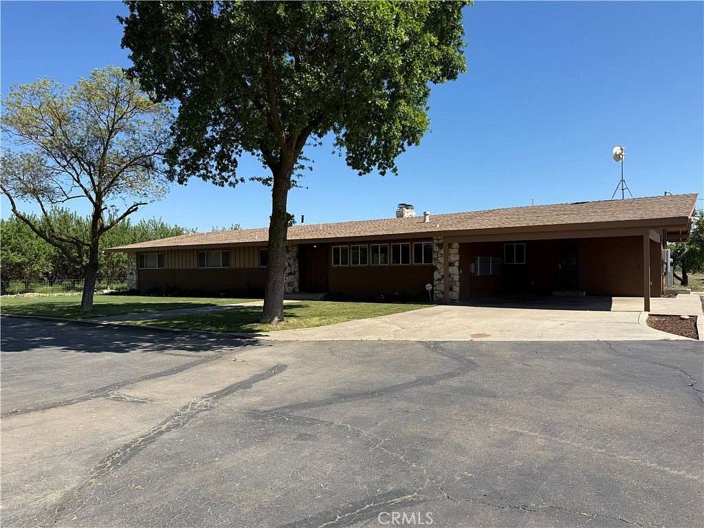 7.86 Acres of Land with Home for Sale in Chowchilla, California