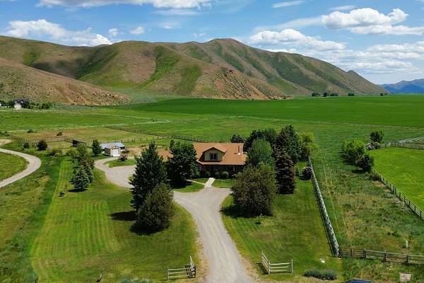 3 Acres of Residential Land with Home for Sale in Bellevue, Idaho