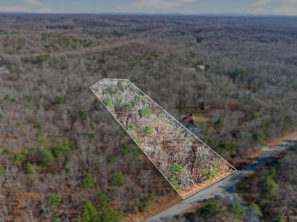 4 Acres of Residential Land for Sale in Monterey, Tennessee