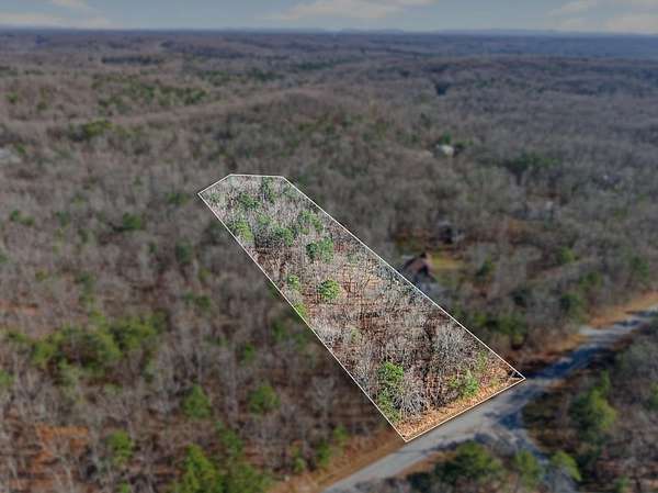 4 Acres of Residential Land for Sale in Monterey, Tennessee