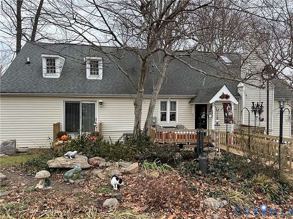 28.1 Acres of Agricultural Land with Home for Sale in Powhatan, Virginia