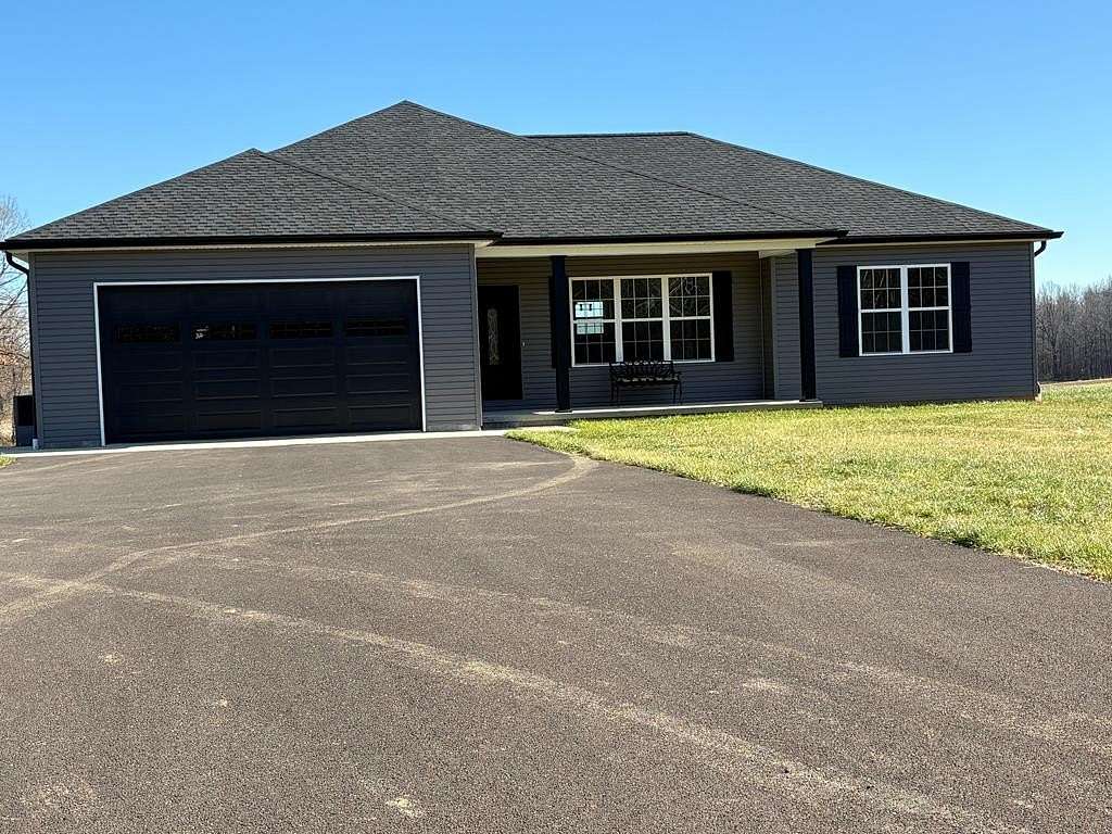 2.13 Acres of Residential Land with Home for Sale in Madisonville, Kentucky