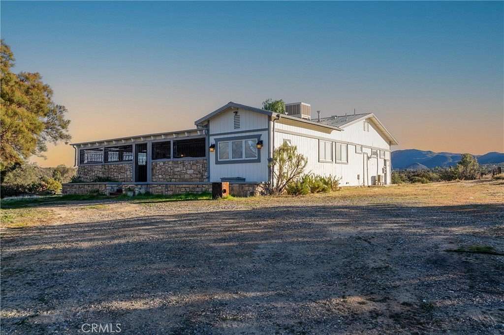 2.53 Acres of Land with Home for Sale in Anza, California