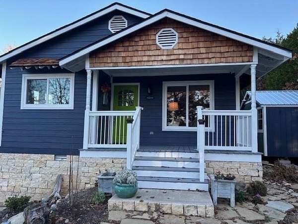 2.22 Acres of Residential Land with Home for Sale in Holiday Island, Arkansas