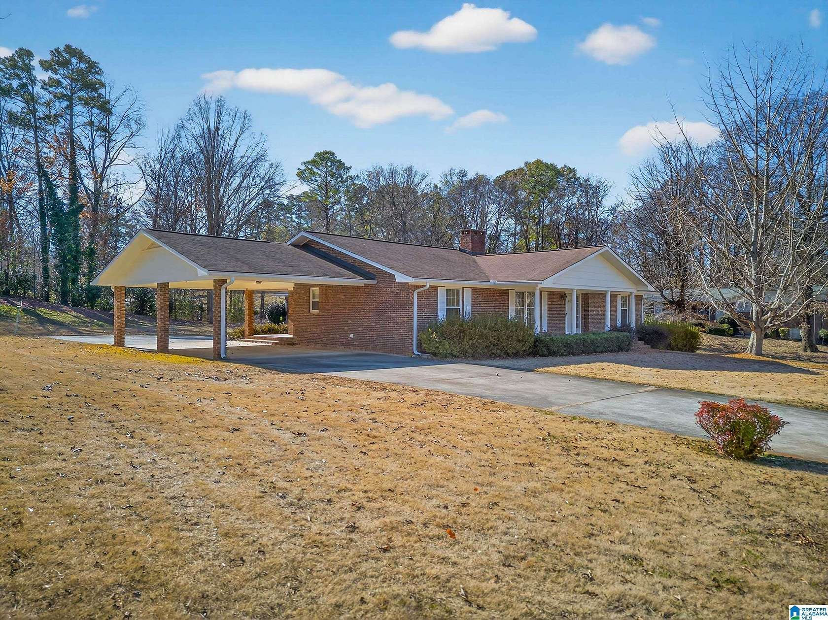 2 Acres of Residential Land with Home for Sale in Anniston, Alabama