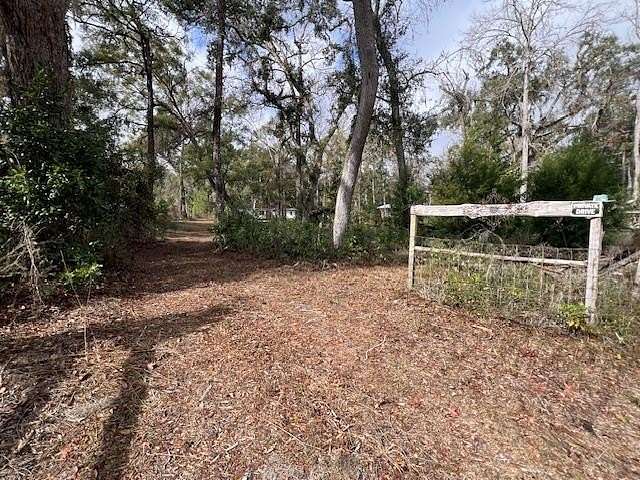 2.5 Acres of Residential Land for Sale in Old Town, Florida