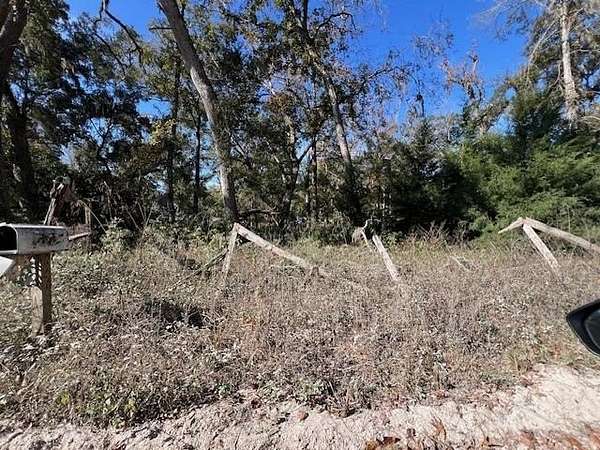 2.5 Acres of Residential Land for Sale in Old Town, Florida