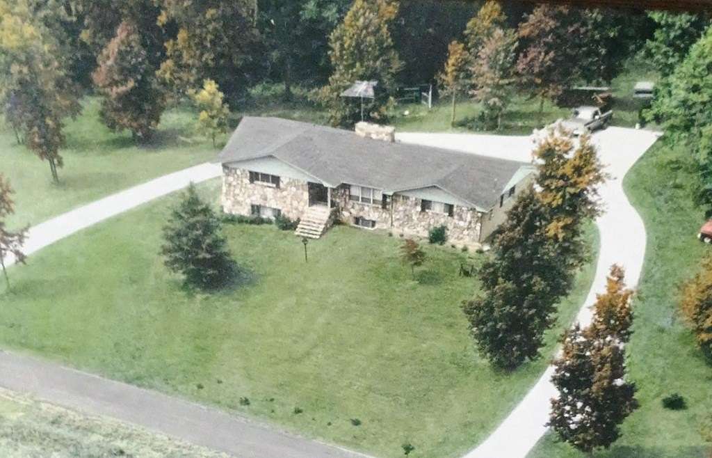 1.83 Acres of Residential Land with Home for Sale in Dalton, Georgia