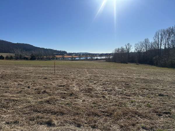 5 Acres of Residential Land for Sale in Sparta, Tennessee