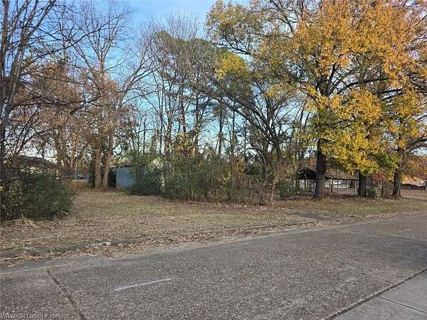 0.33 Acres of Commercial Land for Sale in Van Buren, Arkansas