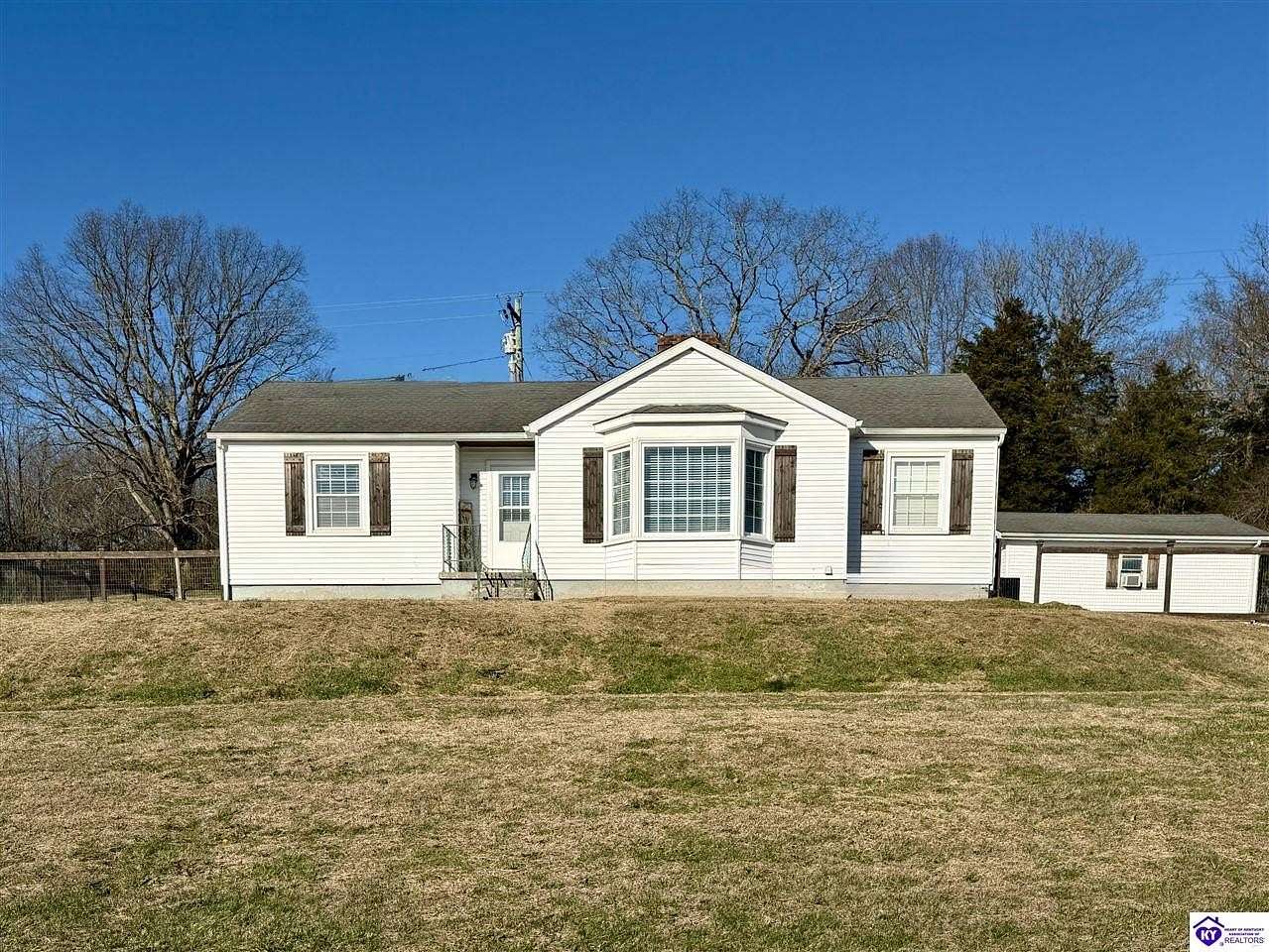 2.16 Acres of Residential Land with Home for Sale in Lebanon, Kentucky