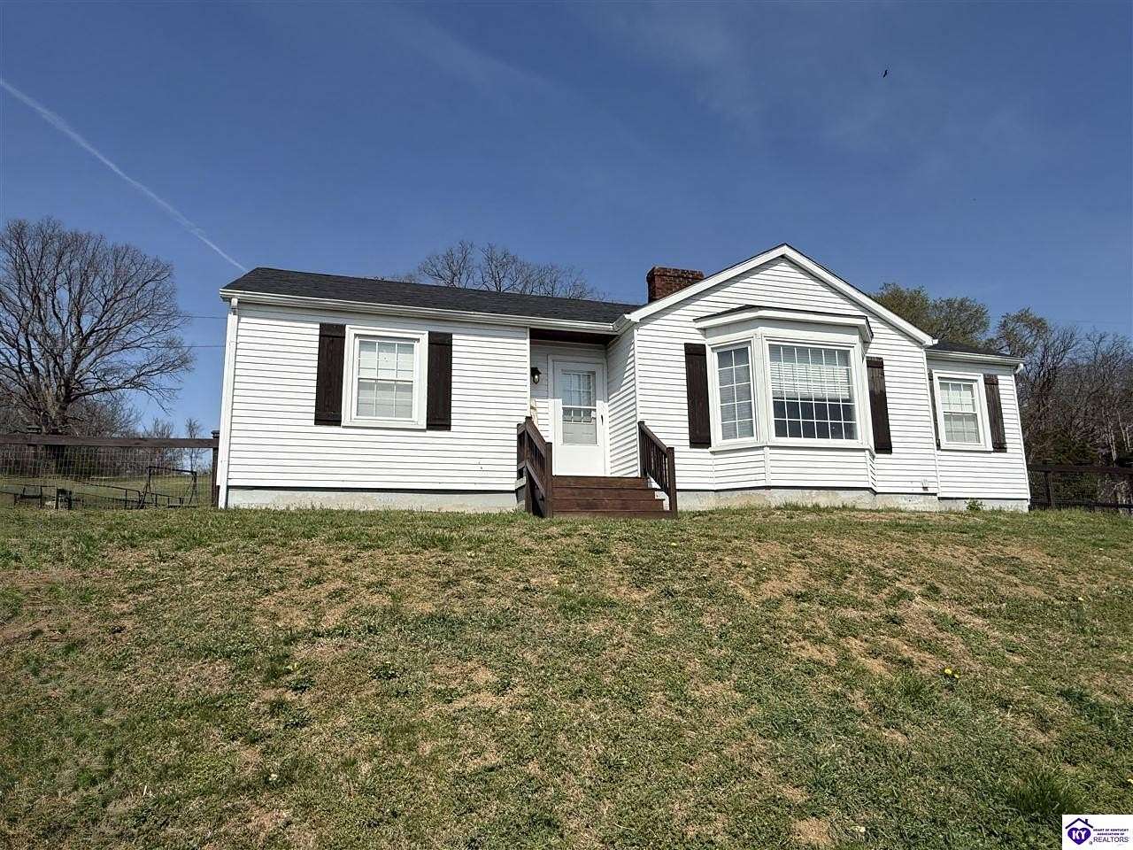 2.16 Acres of Land with Home for Sale in Lebanon, Kentucky