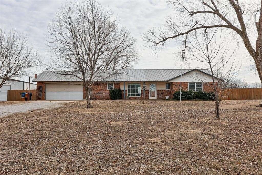 2.5 Acres of Residential Land with Home for Sale in Tuttle, Oklahoma