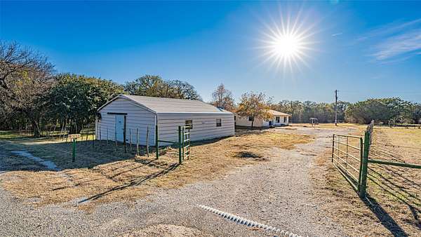 3.66 Acres of Land with Home for Sale in Granbury, Texas