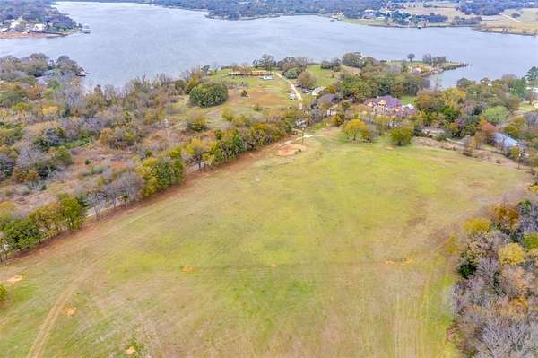 1 Acre of Residential Land for Sale in Alvarado, Texas